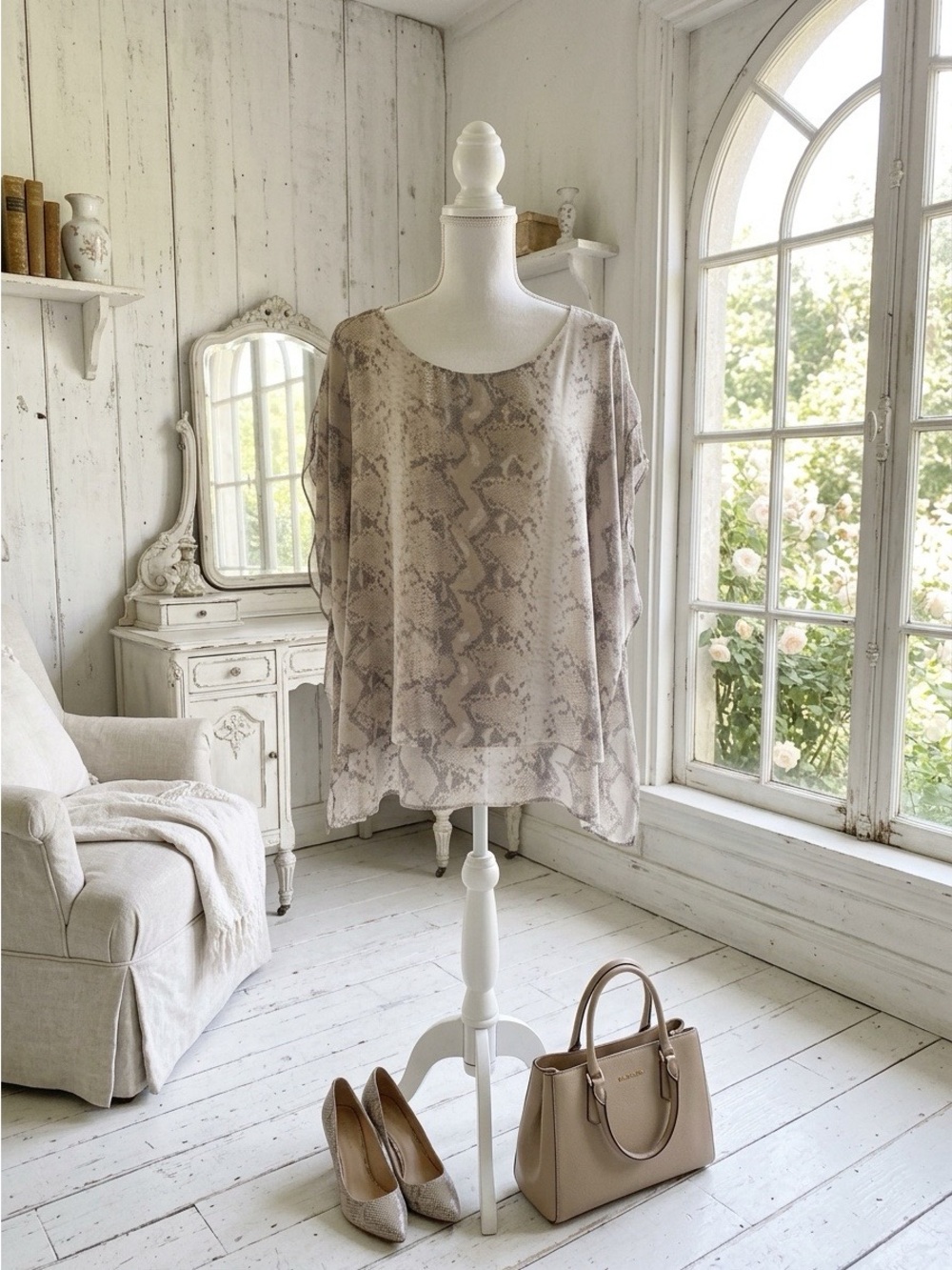 Buckle Snake Print Chiffon Blouse